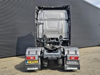 R450 4x2 / FULL AIR / PARKING COOLER / 2 TANKS / PTO